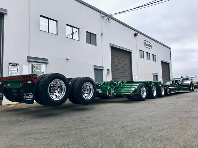 Green 65 ton lowbed train with jeep, tri-axle bed and tandem booster, photo 5 of 12